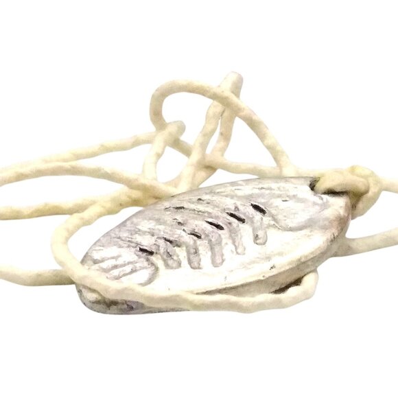 E&H Trading Fish Skeleton Fossil Pendant Necklace, Vintage Silver Tone Impressio - Picture 2 of 4